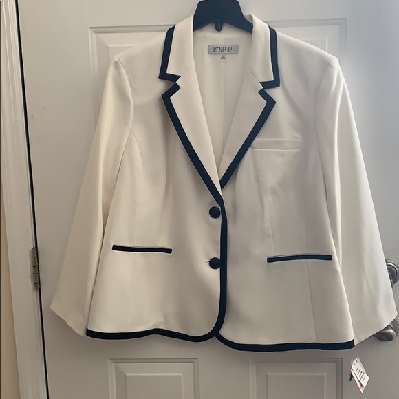 Kasper Herringbone Blazer with Contrast Trim - Picture 2 of 7